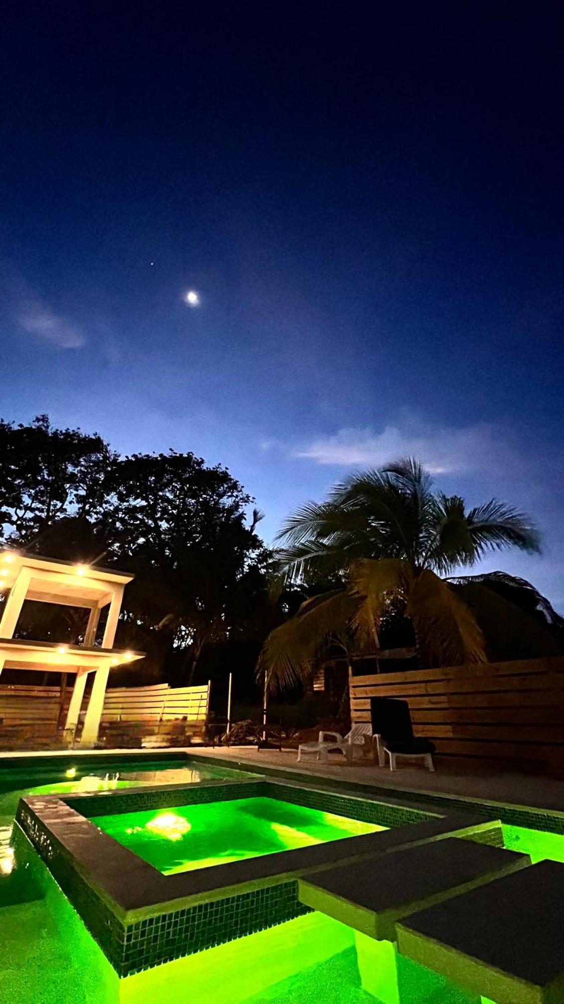 Garden Of Eden Hotel Brenas Exterior photo